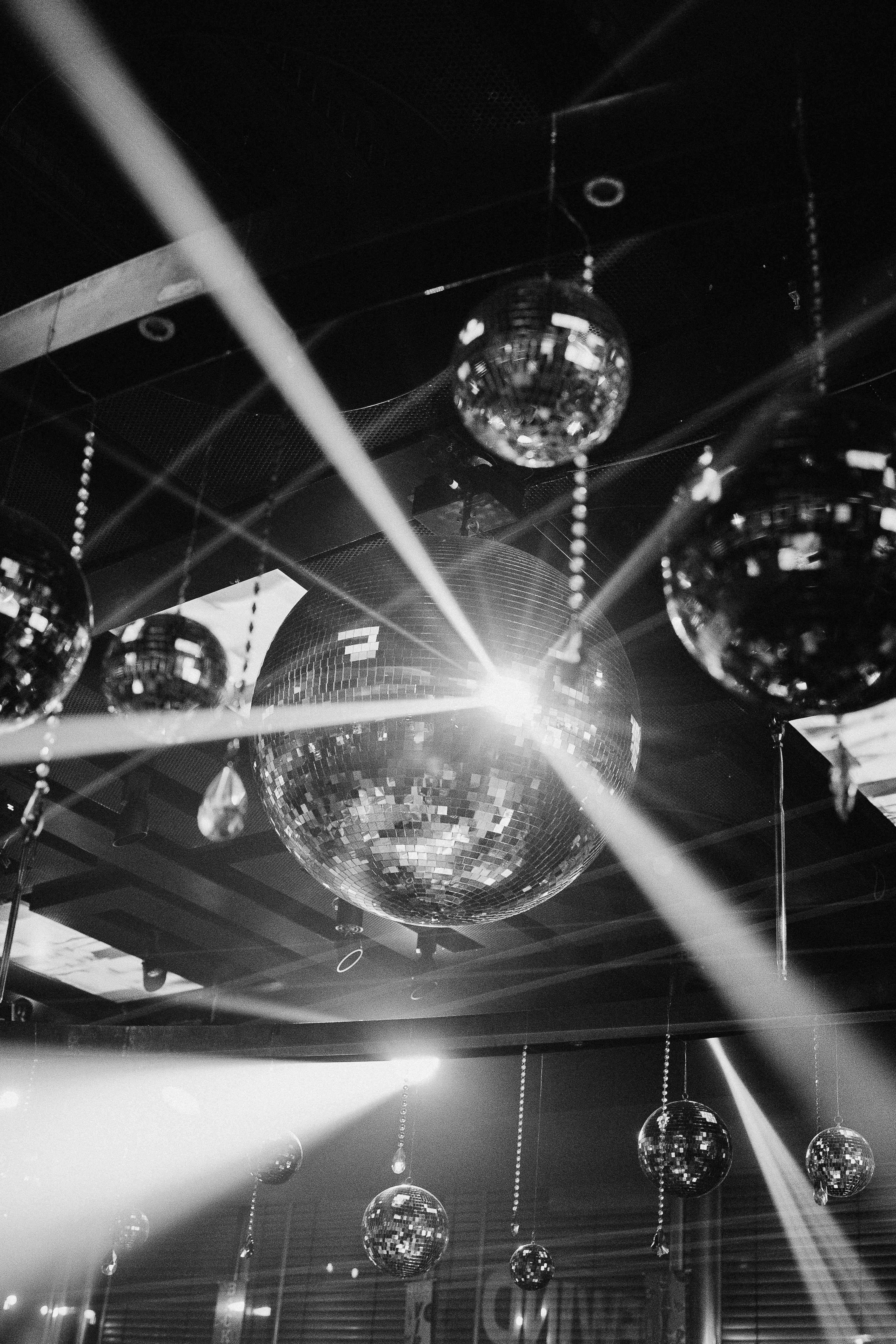 7seas Disco Balls and Lights