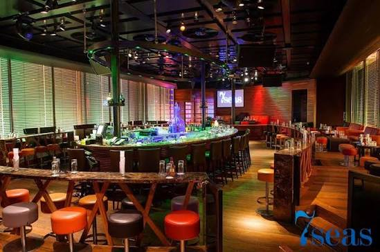 7seas circular bar counter